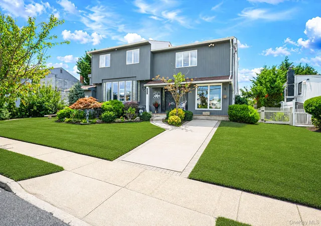 Photo 1 of Single family home for sale at 962 Mildred Dr, Hempstead, NY 11510 | MLS# 1039948 | Listing updated on 2026-10-17
