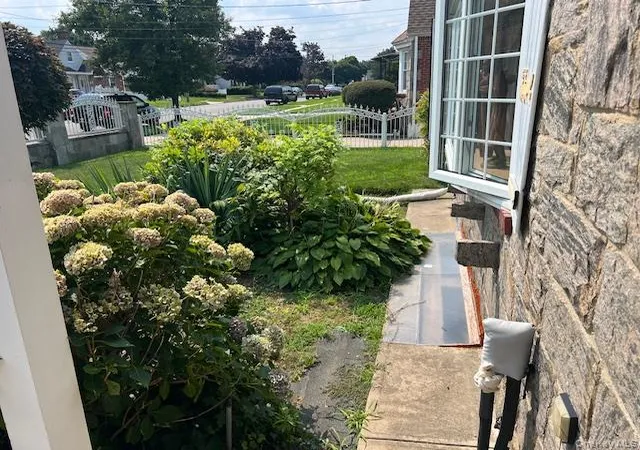 Photo 2 of Single family home for sale at 47 Brown Ave, Hempstead, NY 11550 | MLS# 1039952 | Listing updated on 2026-09-02