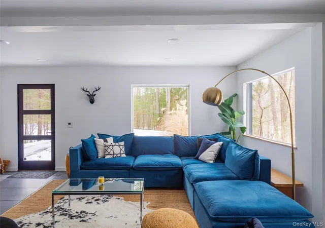 Photo 3 of Single family home for sale at 15 Lake View Dr, Woodstock, NY 12448 | MLS# 1039964 | Listing updated on 2026-08-19