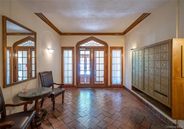 Photo 2 of Sale Pending at 100 Parkway Rd #4D, Eastchester, NY 10708 | MLS# 1039966 | Listing updated on 2026-10-15