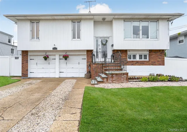 Single family home for sale at 103 Motor Ave, Oyster Bay, NY 11735 | MLS# 1039976