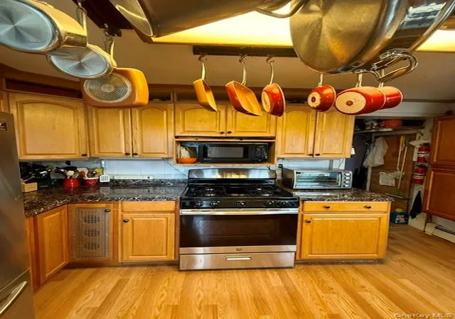 Photo 4 of Single family home for sale at 30 W 11th Road, New York, NY 11693 | MLS# 1039983 | Listing updated on 2026-08-19