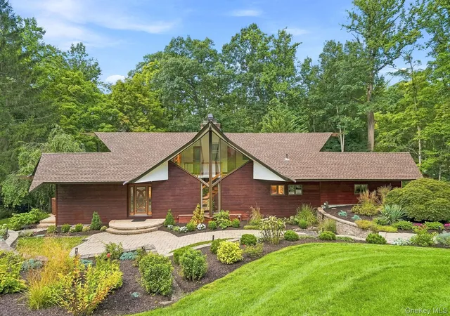 Single family home for sale at 543 Scarborough Rd, Ossining, NY 10510 | MLS# 1039995