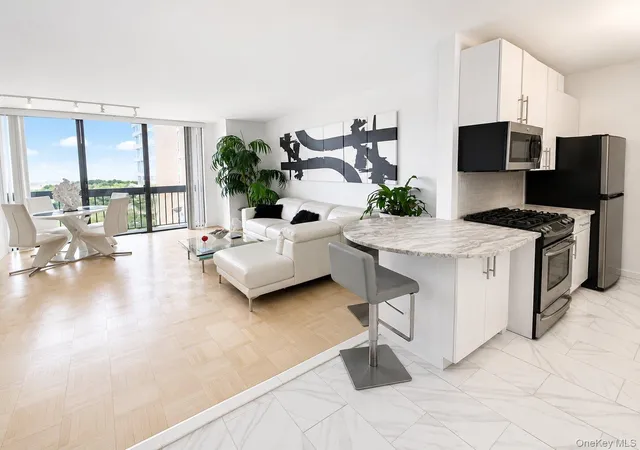 Photo 3 of Condo for sale at 27010 Grand Central Pkwy #20T, New York, NY 11005 | MLS# 1040017 | Listing updated on 2026-08-25