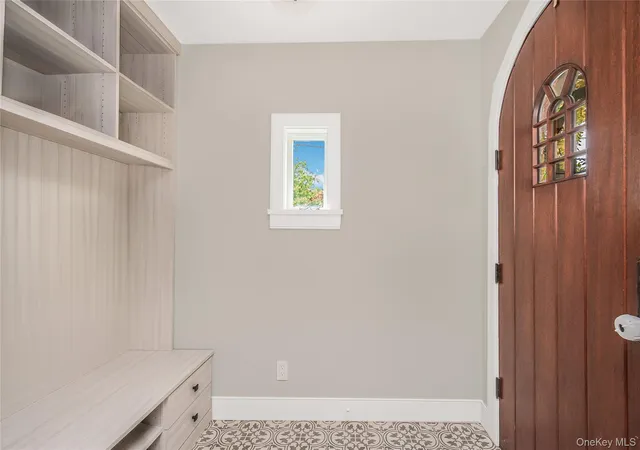 Photo 4 of Sale Pending at 277 Devoe Ave, Yonkers, NY 10705 | MLS# 1040038 | Listing updated on 2026-09-23