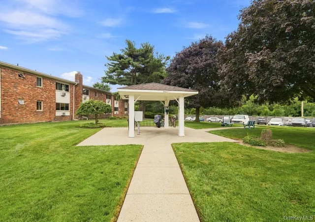 Photo 3 of House for sale at 2397 Union Blvd #7A, Islip, NY 11751 | MLS# 1040041 | Listing updated on 2026-10-03