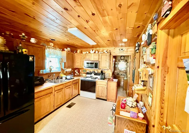 Photo 5 of Single family home for sale at 5176 Campbell Brk Rd, Colchester, NY 13755 | MLS# 1040062 | Listing updated on 2026-09-03