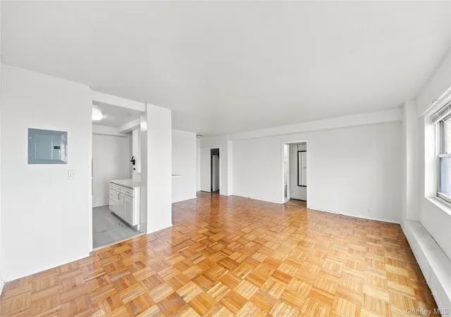 Photo 3 of House for sale at 8 Fordham Hl Oval #16D, New York, NY 10468 | MLS# 1040092 | Listing updated on 2026-08-20