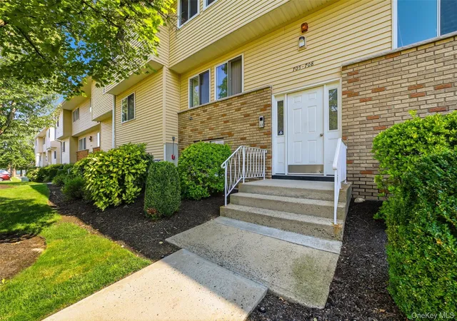 4th image of 25 College Ave #707, Clarkstown, NY 10954 | MLS# 1040097