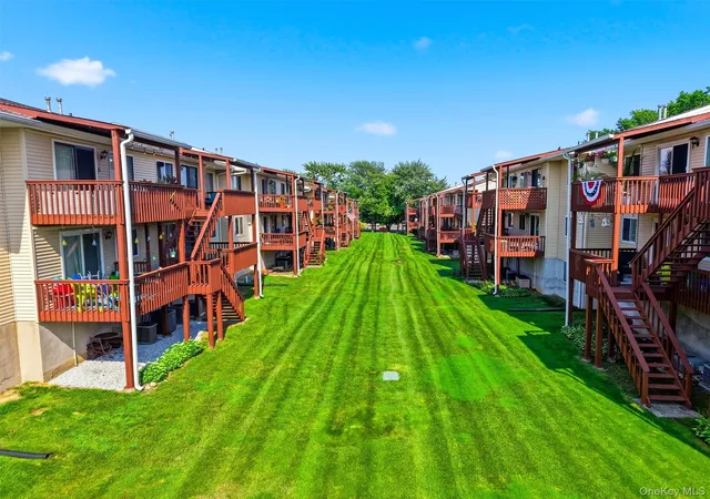 5th image of 25 College Ave #707, Clarkstown, NY 10954 | MLS# 1040097