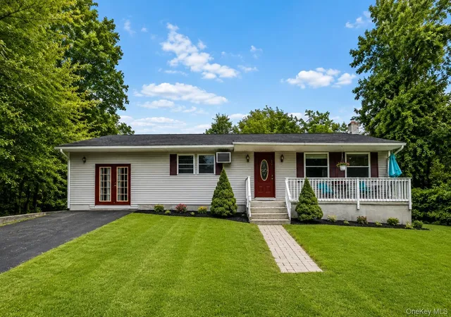 Photo 2 of Sale Pending at 164 Brookside Farms Rd, Newburgh (town), NY 12550 | MLS# 1040133 | Listing updated on 2026-10-09