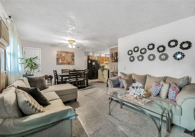 Photo 3 of Sale Pending at 164 Brookside Farms Rd, Newburgh (town), NY 12550 | MLS# 1040133 | Listing updated on 2026-10-09