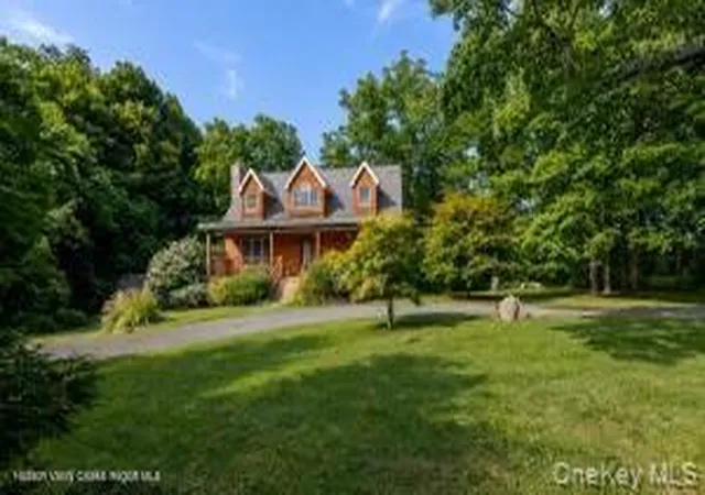 Photo 1 of Single family home for sale at 20 Pennsylvania Ave, Catskill, NY 12414 | MLS# 1040160 | Listing updated on 2026-09-03