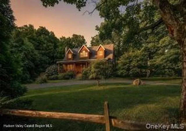 Photo 2 of Single family home for sale at 20 Pennsylvania Ave, Catskill, NY 12414 | MLS# 1040160 | Listing updated on 2026-09-03