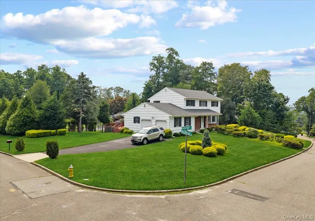 Photo 3 of Sale Pending at 12 George Ct, Brookhaven, NY 11764 | MLS# 1040165 | Listing updated on 2026-09-02
