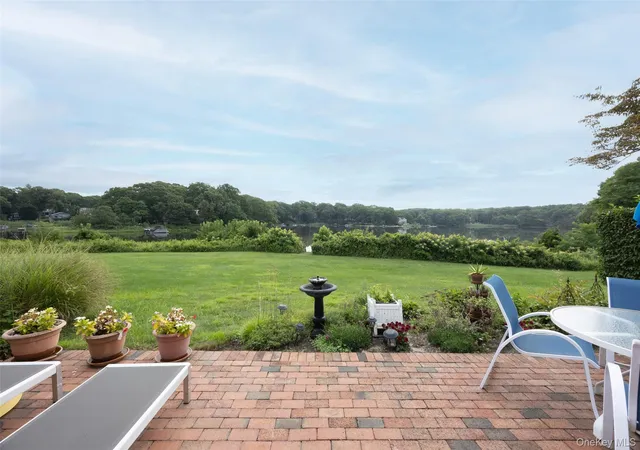 Photo 3 of Condo for sale at 400 Noyack Rd #E2, Southampton, NY 11968 | MLS# 1040167 | Listing updated on 2026-09-07