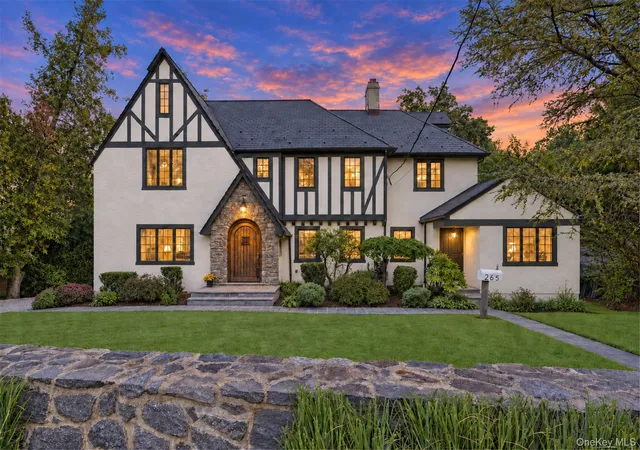 Photo 1 of Single family home for sale at 265 Old Mamaroneck Rd, White Plains, NY 10605 | MLS# 1040175 | Listing updated on 2026-09-29