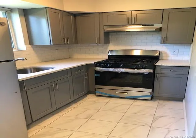 Photo 4 of House for sale at 140-42 31 Drive, New York, NY 11354 | MLS# 1040186 | Listing updated on 2026-08-22