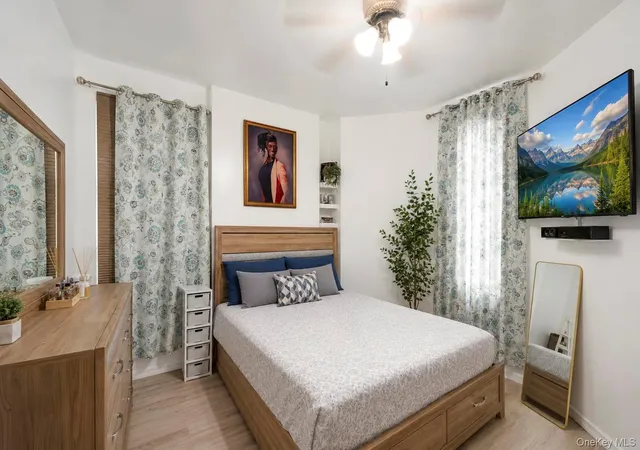 Listing Photo 4 - Condo for sale in building located at 212 Edwards Pl, Yonkers, NY 10703