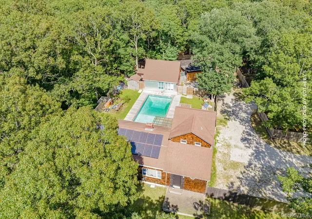 4th image of 125 Neck Path, East Hampton, NY 11937 | MLS# 1040218