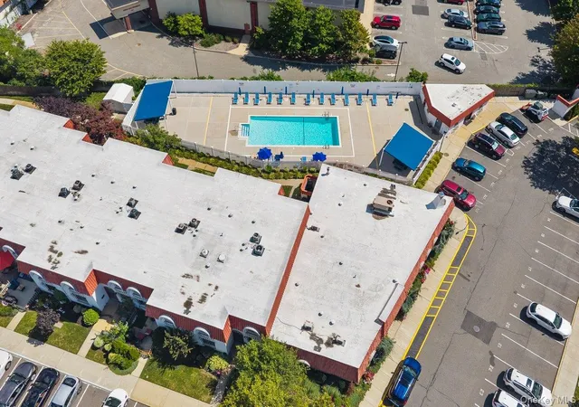 24th image of 21 Alhambra Dr, Hempstead, NY 11572 | MLS# 1040224