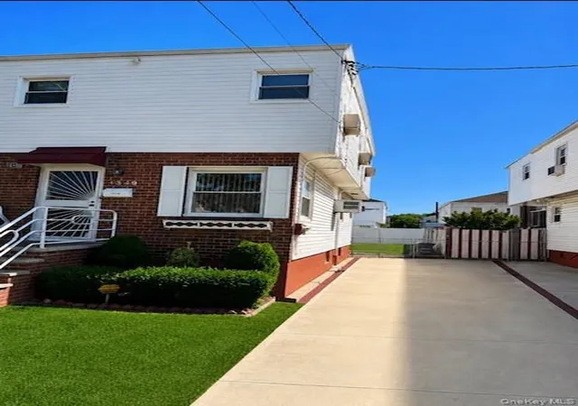 Photo 3 of Single family home for sale at 1349 E 103rd Street, New York, NY 11236 | MLS# 1040233 | Listing updated on 2026-08-19