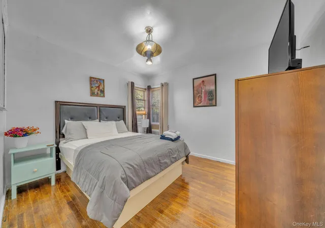 Photo 4 of Single family home for sale at 195 Alabama Ave, Hempstead, NY 11550 | MLS# 1040234 | Listing updated on 2026-09-19