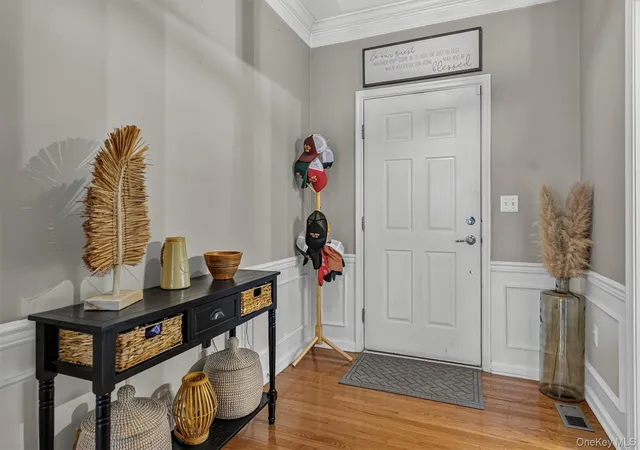 Photo 4 of Sale Pending at 12 Brighton Dr #1404, Newburgh (town), NY 12550 | MLS# 1040236 | Listing updated on 2026-09-24