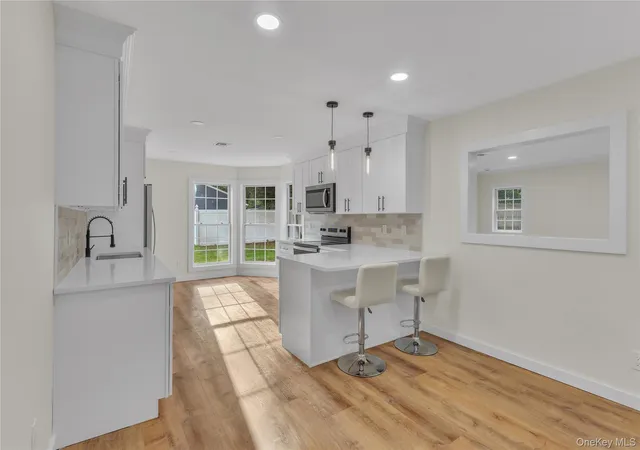 Photo 3 of Sale Pending at 5 Orleans Green, Brookhaven, NY 11727 | MLS# 1040239 | Listing updated on 2026-09-30