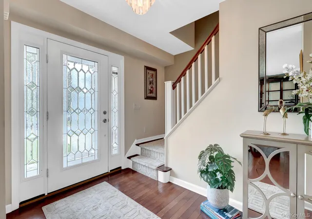 Photo 2 of Single family home for sale at 34 Admiral Rd, Oyster Bay, NY 11758 | MLS# 1040243 | Listing updated on 2026-09-29