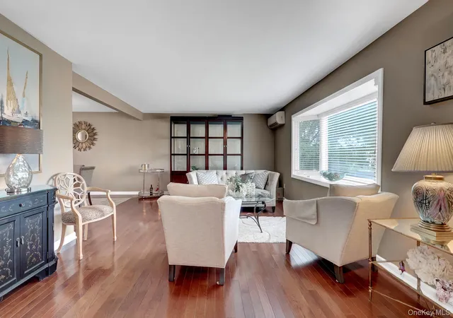 Photo 3 of Single family home for sale at 34 Admiral Rd, Oyster Bay, NY 11758 | MLS# 1040243 | Listing updated on 2026-09-29