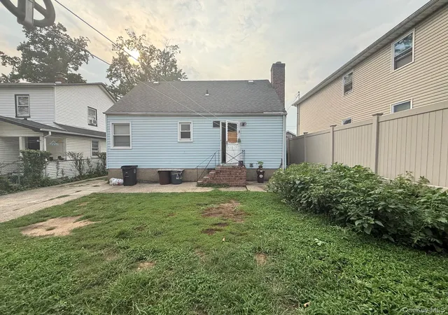 Photo 3 of Single family home for sale at 13619 220th Place, New York, NY 11413 | MLS# 1040272 | Listing updated on 2026-08-19