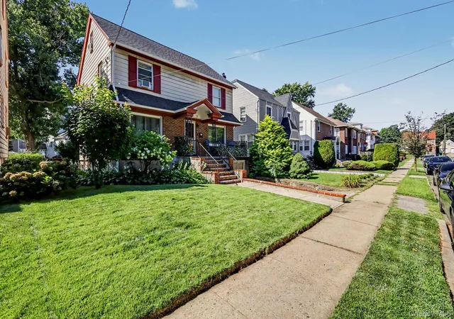 Photo 1 of Single family home for sale at 26 Elliot St, Mount Vernon, NY 10553 | MLS# 1040296 | Listing updated on 2026-10-08