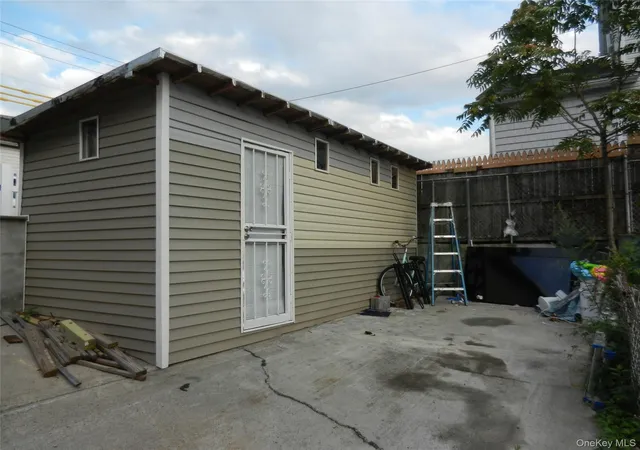 Photo 3 of Single family home for sale at 17220 111th Avenue, New York, NY 11433 | MLS# 1040323 | Listing updated on 2026-08-21
