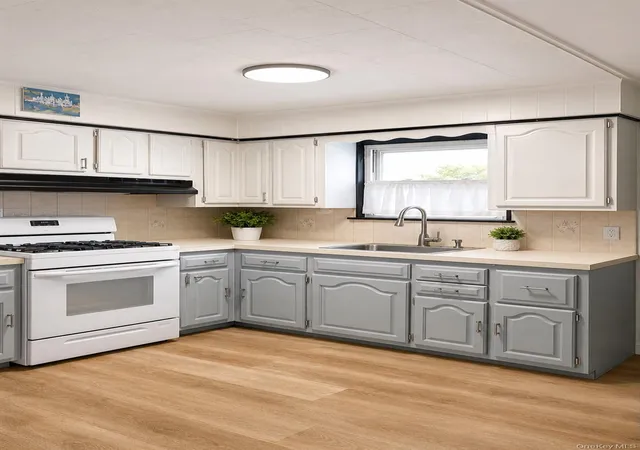 Photo 2 of Single family home for sale at 6931 Almeda Ave, New York, NY 11692 | MLS# 1040339 | Listing updated on 2026-08-26