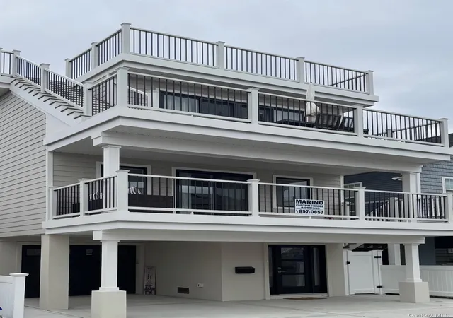 Photo 1 of Single family home for sale at 101 Wisconsin St, Long Beach, NY 11561 | MLS# 1040346 | Listing updated on 2026-09-01