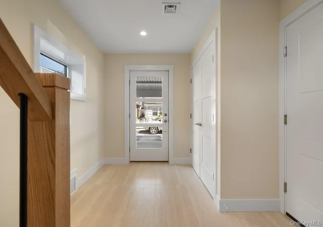 Photo 2 of Sale Pending at 101 Wisconsin St, Long Beach, NY 11561 | MLS# 1040346 | Listing updated on 2026-09-29