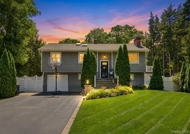 1st image of 12 Linden Ln, Brookhaven, NY 11738 | MLS# 1040364