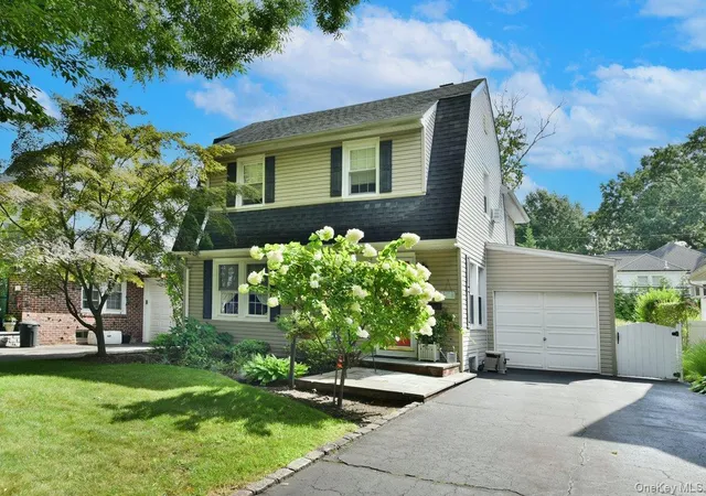 2nd image of 154 Argyle Rd, Hempstead, NY 11530 | MLS# 1040384