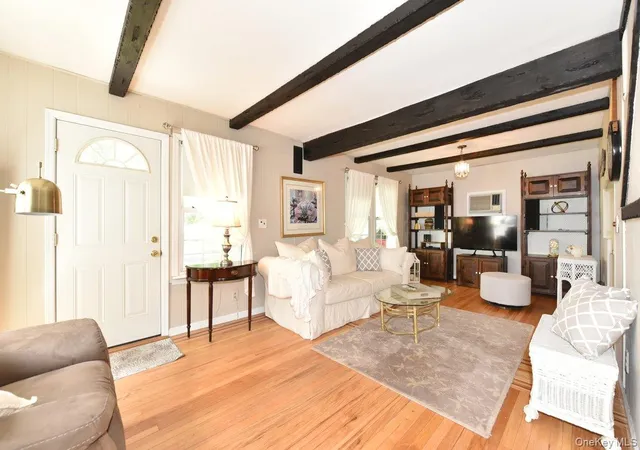 Photo 4 of Single family home for sale at 154 Argyle Rd, Hempstead, NY 11530 | MLS# 1040384 | Listing updated on 2026-10-07