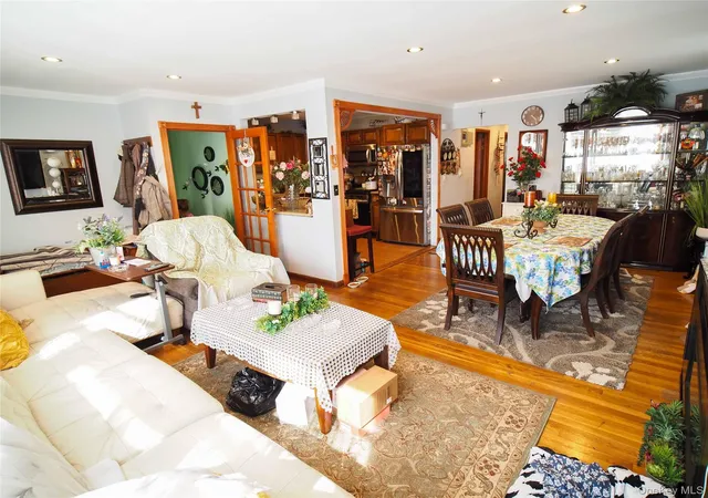 Listing Photo 5 - Condo for sale in building located at 10343 Woodhaven Blvd, New York, NY 11417