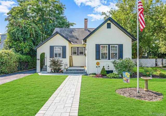 1st image of 510 Secatogue Ave, Babylon, NY 11735 | MLS# 1040415
