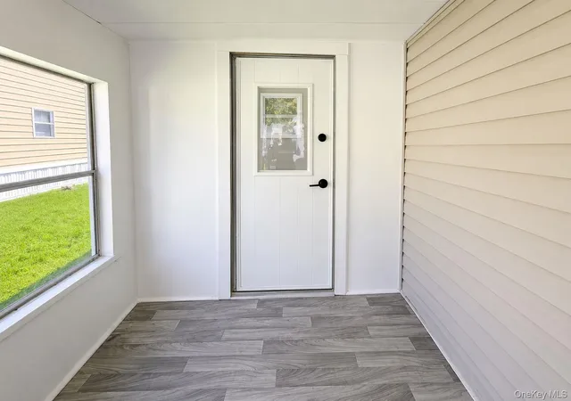 2nd image of 16 Jennifer Ct, Poughkeepsie (town), NY 12601 | MLS# 1040424