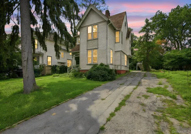 38th image of 173 S Cherry St, Poughkeepsie, NY 12601 | MLS# 1040444