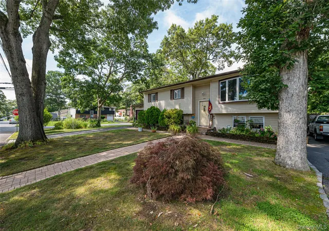 24th image of 40 Rockland Ave, Babylon, NY 11704 | MLS# 1040446
