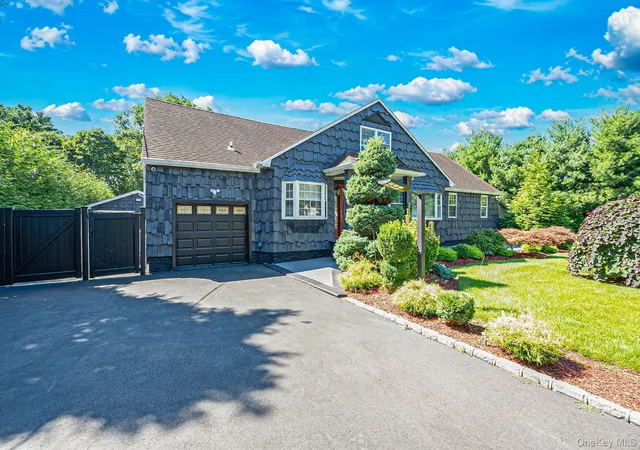 Photo 2 of Single family home for sale at 8 Ralph Ave, Islip, NY 11717 | MLS# 1040448 | Listing updated on 2026-08-23