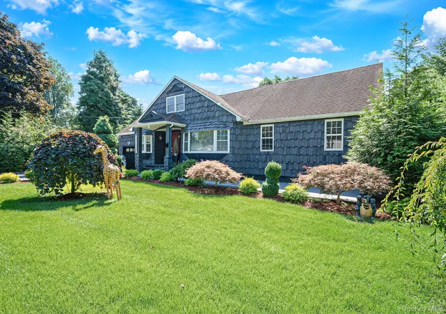 Photo 3 of Single family home for sale at 8 Ralph Ave, Islip, NY 11717 | MLS# 1040448 | Listing updated on 2026-08-23