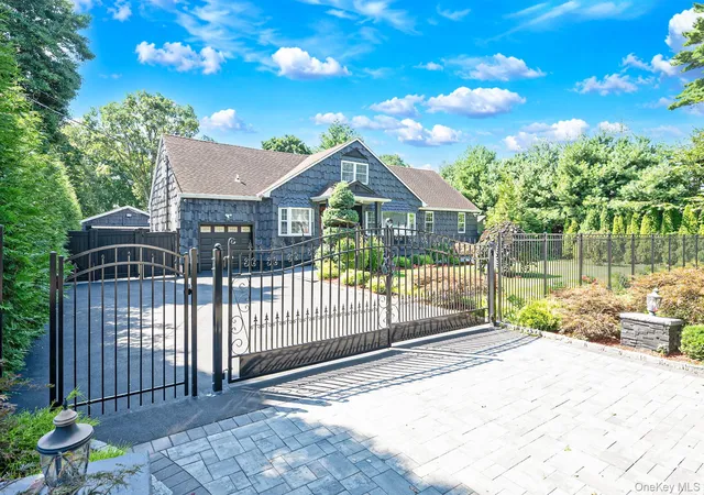 Photo 3 of Single family home for sale at 8 Ralph Ave, Islip, NY 11717 | MLS# 1040448 | Listing updated on 2026-08-23