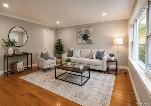 Photo 4 of Single family home for sale at 82 Vernon Ave, Oyster Bay, NY 11732 | MLS# 1040459 | Listing updated on 2026-10-09
