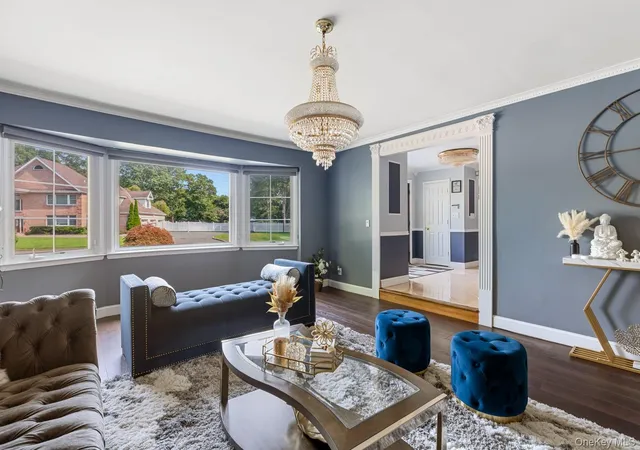 Photo 4 of Single family home for sale at 1 Whispering Ct, Huntington, NY 11746 | MLS# 1040479 | Listing updated on 2026-10-08